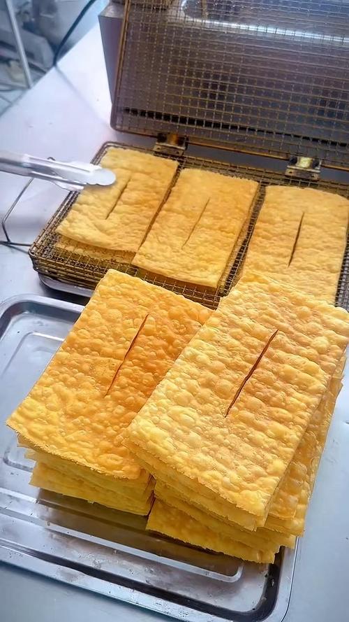 炸薄脆不起泡制作方法_金黄酥脆薄脆,快速炸出好味道! 炸薄脆不起泡制作方法_金黄酥脆薄脆,快速炸出好味道!