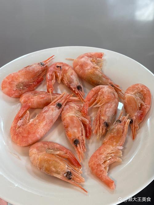 冰冻大虾的正确做法_盐水解冻虾,白灼加酱汁,干锅豉油香,煮虾别过度 冰冻大虾的正确做法_盐水解冻虾,白灼加酱汁,干锅豉油香,煮虾别过度