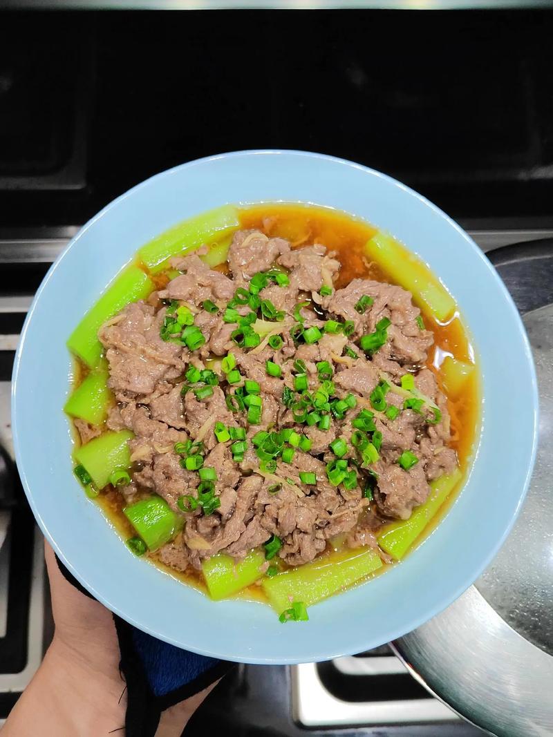 腌吊龙最简单三个步骤_香辣嫩滑小炒吊龙，秘诀在此！