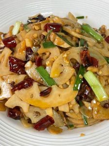 炒莲藕不焯水行不行_炒莲藕要不要焯水？口感脆爽小窍门