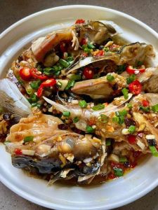 清蒸鱼唇是用什么鱼做的_创新海味，传统珍贵食材新吃法