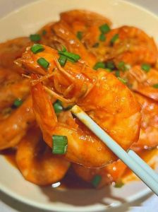 柠汁大虾的做法_酸辣柠檬虾 椒盐虾 油焖大虾，家常美味做法