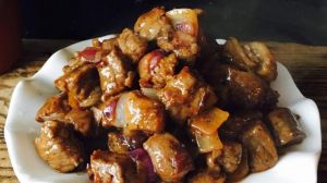 炒牛肉粒是用牛的什么部位的肉_选对部位与腌制