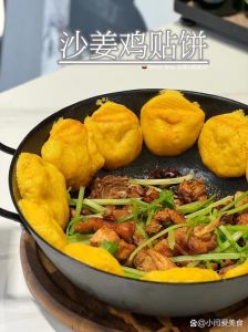 铁锅炖玉米锅贴做法_玉米面白面贴饼子，烫面加糖增香快