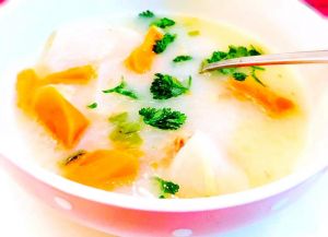 红萝卜黄豆猪骨汤的做法_黄豆排骨萝卜汤，鲜美营养易做