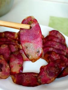 冻香肠煮20分钟熟了吗_煮冻香肠多久熟？水开下锅看大小，15-20分钟要熟透！