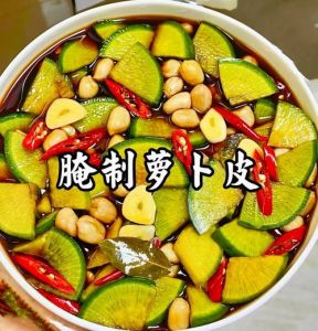 腌制酸辣萝卜简单做法_腌白萝卜条，爽脆入味，方法简单！