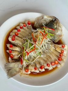 清蒸鱼提前一天腌制可以吗_清蒸鱼不腌不柴，去腥入味全攻略