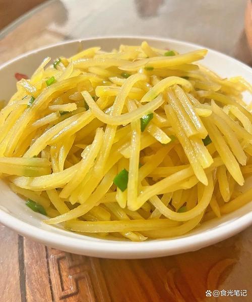 清炒土豆丝需要焯水吗_炒土豆丝焯水吗?脆爽做法分享 清炒土豆丝需要焯水吗_炒土豆丝焯水吗?脆爽做法分享
