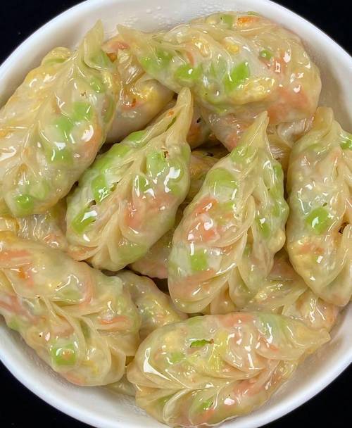肉三鲜蒸饺多长时间_蒸饺时间看馅料大小,肉三鲜上汽后蒸15-20分钟 肉三鲜蒸饺多长时间_蒸饺时间看馅料大小,肉三鲜上汽后蒸15-20分钟