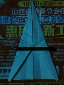 18手飞机最简单三个步骤_A4纸折纸飞机，科学又好玩！