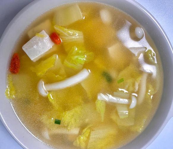 白蘑菇汤的家常做法_家常美味,简单健康 白蘑菇汤的家常做法_家常美味,简单健康