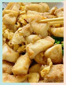 白菜炒馒头的家常做法_白菜炒馒头，家常美味做法