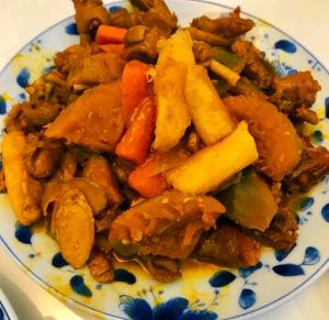 鸭肉炒嫩南瓜的做法大全家常_鸭肉去腥爆炒南瓜，香糯可口