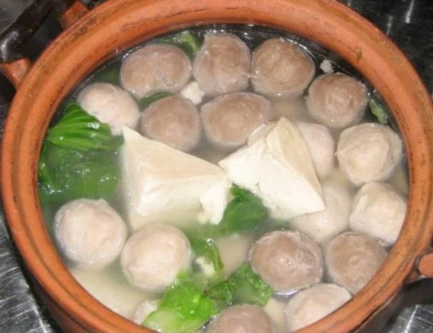 做鱼丸加豆腐正确方法_鲜嫩弹口，空气炸锅外脆里嫩！