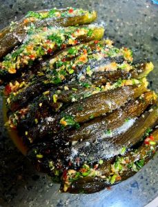 腌酸茄子的正宗做法_腌茄子，家常美味，酸辣脆韧！