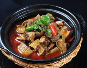 新鲜笋子炖牛肉的做法大全_笋子炖牛肉，鲜嫩可口又健康！