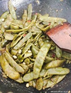 豆角大火煮10分钟能熟吗_煮豆角多长时间？嫩老切法不同，筷子戳透是关键！