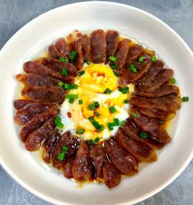 切片腊肠蒸多久能熟_蒸腊肠时间看大小，切片快熟易均匀