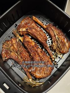 烤羊排咬不动怎么处理_八分熟，刷油，趁热切，配羊汤绝！